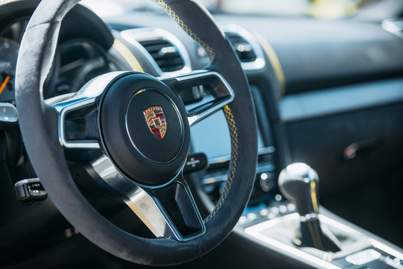 Illustration for article titled Look At All Of These Porsches And Lose Your Damn Mind